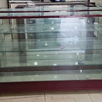 5 ميز ديكور زجاج  (يرهم للصيظليات وللمحلات والكوزمتك)  سعر جدا مناسب  ...