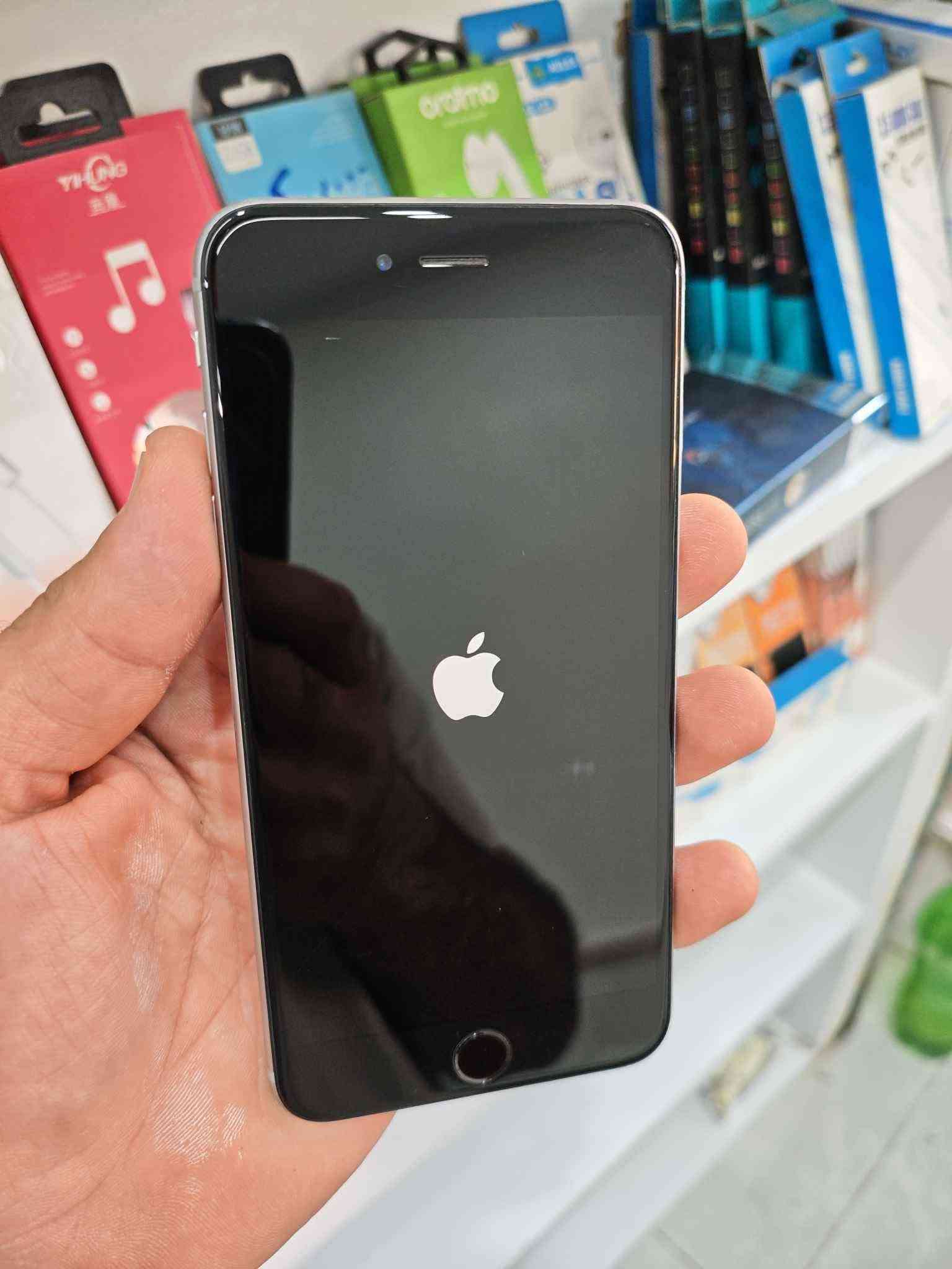 IPHON 6 PLUS   🌷   128  GB ♦ 

دەستی دوو زۆر خاوێن ، زاکیرە 128 گێگا + پاتری 83
هیچی نەگۆڕاوە وەک شەریکە  🌷

نرخ /  75 هەزار  🌹💐🌷

***********
***********
ناونیشان قەڵادزێ بشدار, السليمانية
