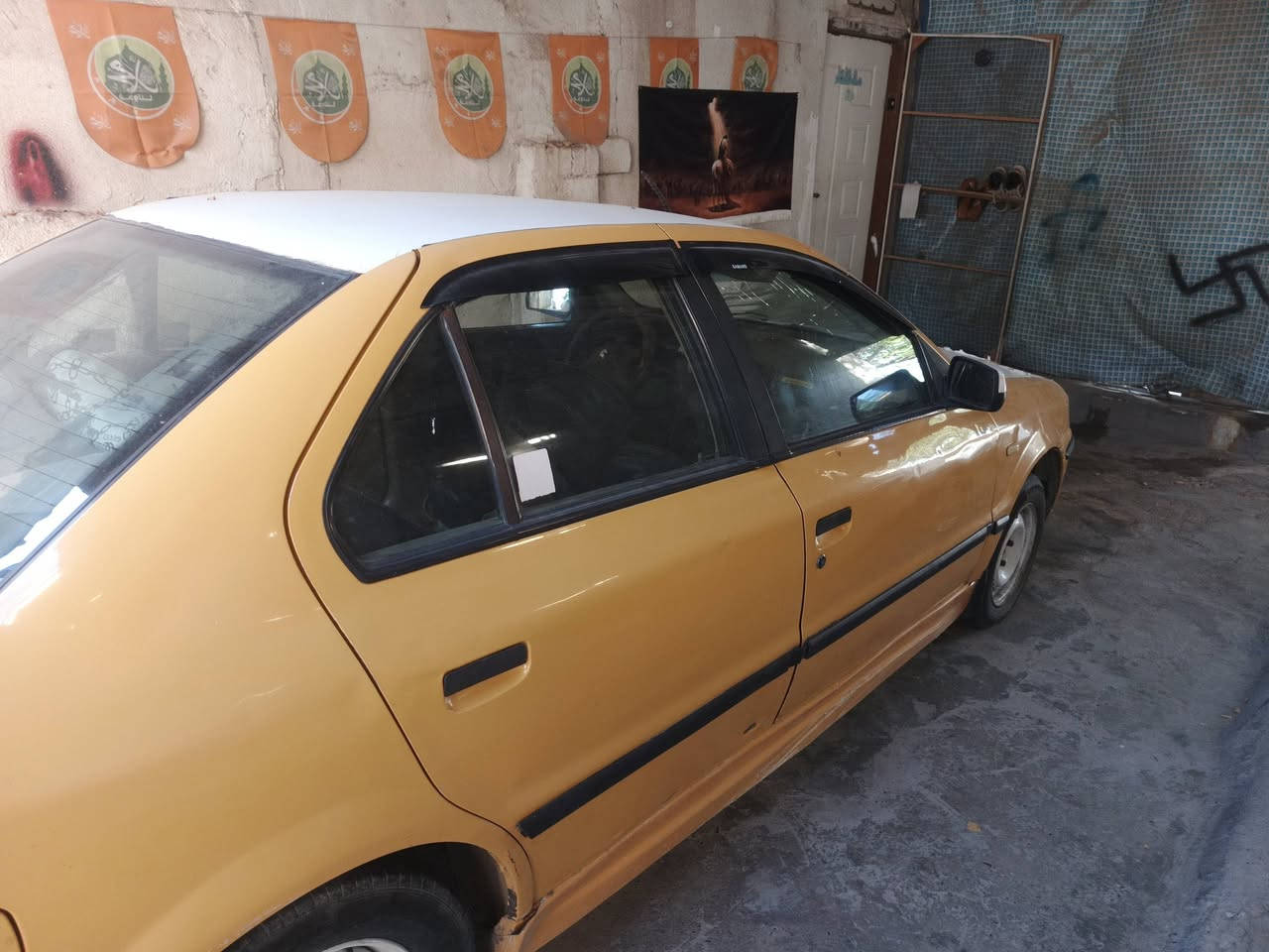 سمند للبيع موديل ٢٠١١ 
السعر ٢٤ .. وبيها مجال . العنوان بغداد التاجي 
الرقم واتس اب ***********

