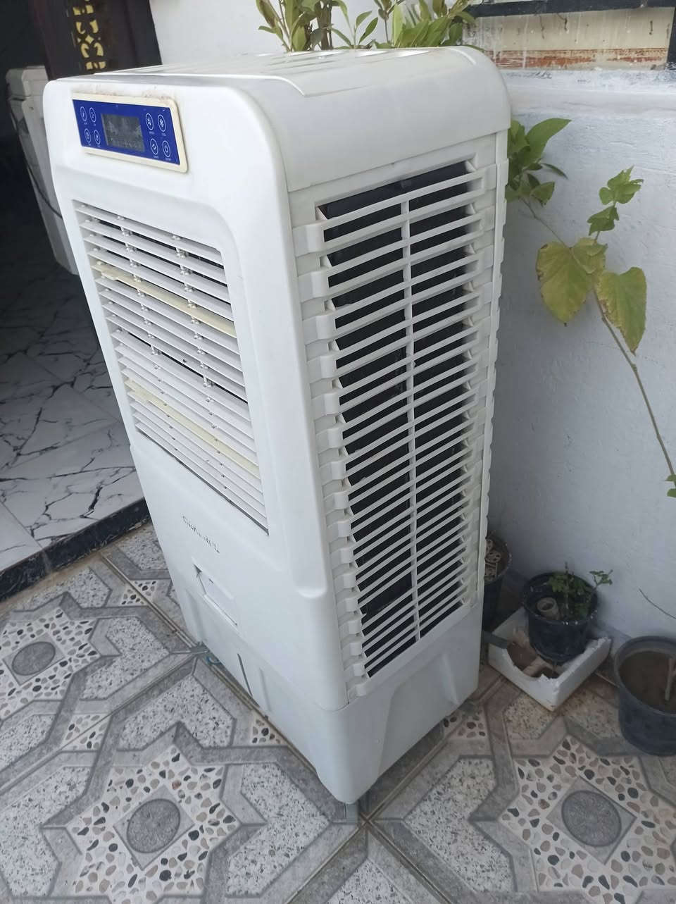 للبيع كنفيرات نضيفات 3سرع الوحدة 90الف رقم ***********وتساب
