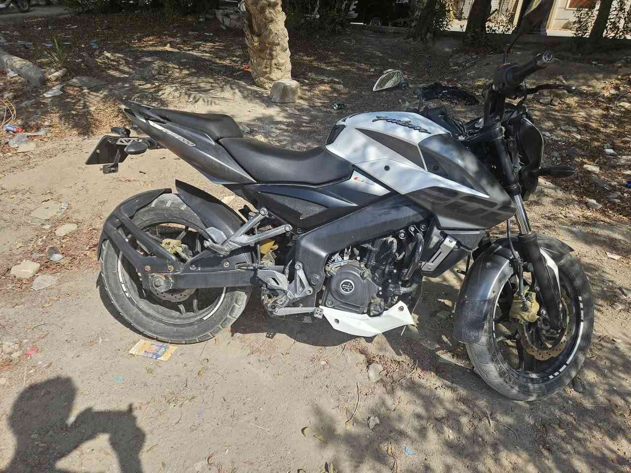 بولسر ns رقم وسنويه كفالة عامه راعيه تحويل محرك 200c قوية سرعة وقوة نظام راديتر تبريد ماء نظام 4 ولفات 3بلكات مكفولة كفالة عامه *********** البصرة

