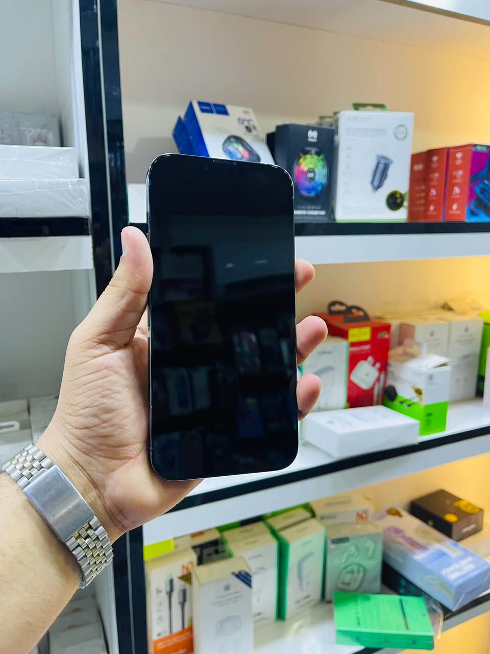 آيفون ١٣ برو ماكس • ٢٥٦ • نضيف ٩٥٪