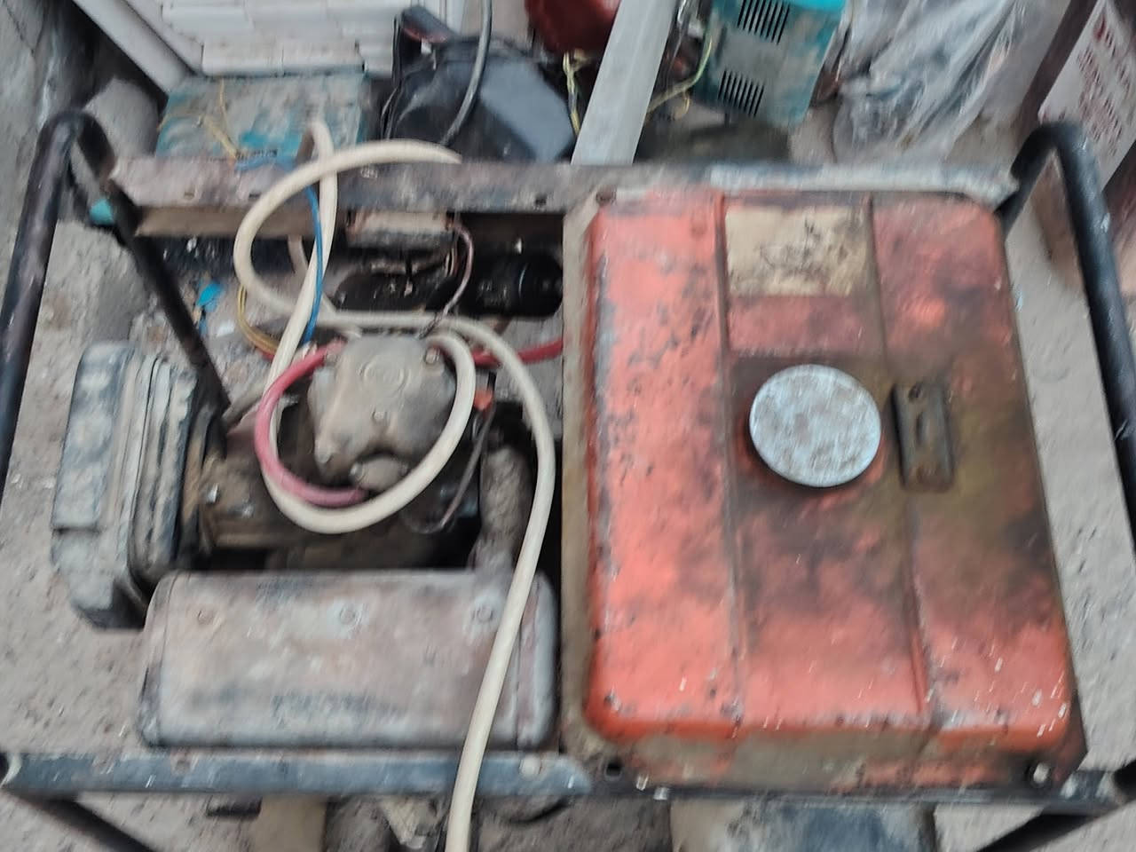 مولد نضيف 5كيفي البيع سعر250وبي مجال***********
