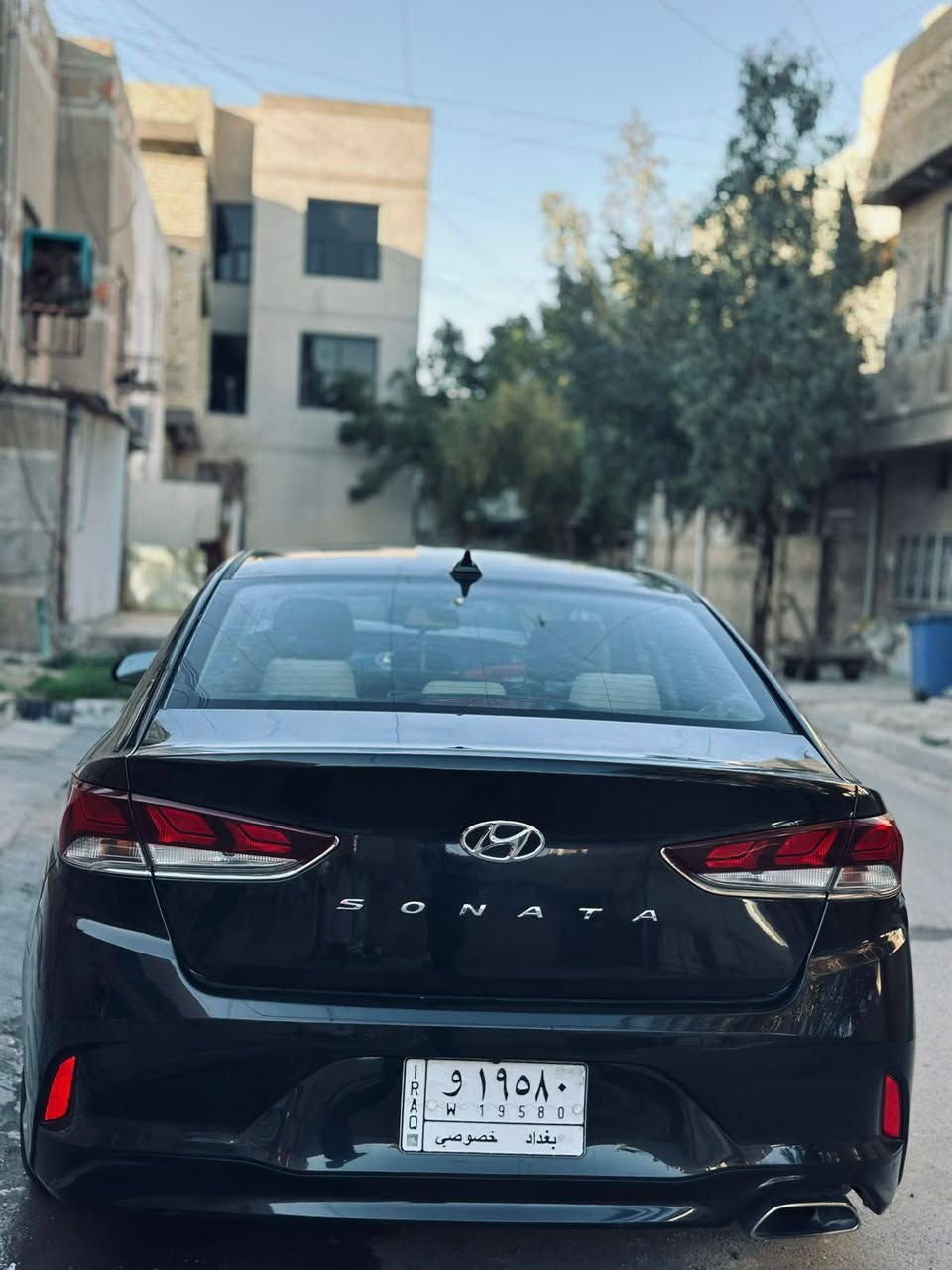السلام عليكم 
للبيع 

سوناتا 2019 Sport
وارد امريكي 
مكينه 2.4 

بصمه 

بصمه أبواب 

قطعتين تبريد 

انظمة قياده 

كشنات كهرباء

شاشه كبير 

كامره خليفه 

حساسات خلفي

اشاير بالمري 

ماشية 62 الف 

ويل كب 17 

رادار امامي خلفي

رادار جانبي 

بعد هواي مواصفات معروفه 

((رقم بغداد تحويل ثاني يوم ))
(( صور الحادث بالمنشور واضحه ))
(( السيارة بدون صبغ بدون دواخل ))
(( السيارة جاهزة جديده بمعنى الكلمه ))

السعر :- 128 وبيه مجال 
مكانها:- بغداد حي الجوادين 
للاتصال:- ***********
