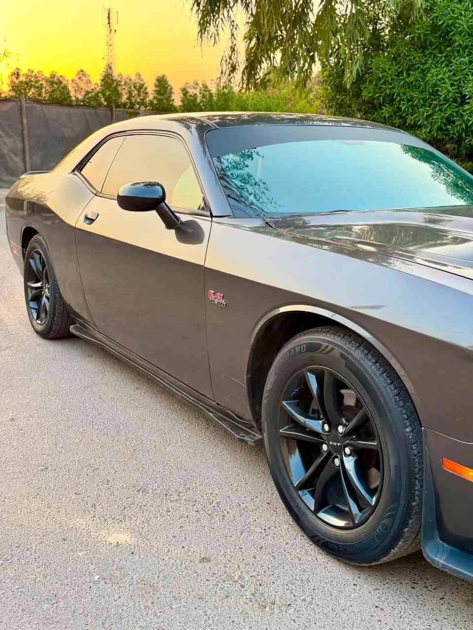 السلام عليكم ورحمة الله وبركاته
جالنجر موديل 2020 SXT
اللون نفطي
ميكنه 3.6/V6
الممشى 95 الف مايل
السعر 125$ وبيها مجال
رقم اربيل بـ اسمي شخصياً تحويل مباشر
كشنات جلد تغليف تحكم كهربائي 
شفتات ستيرن 
شاشه كار بلي
اضافات بالداخل كاربون فايبر
مصبوغه حزام 
تريد صور الحادث راسلني وتدلل
العنوان/ بغداد الامين
***********
