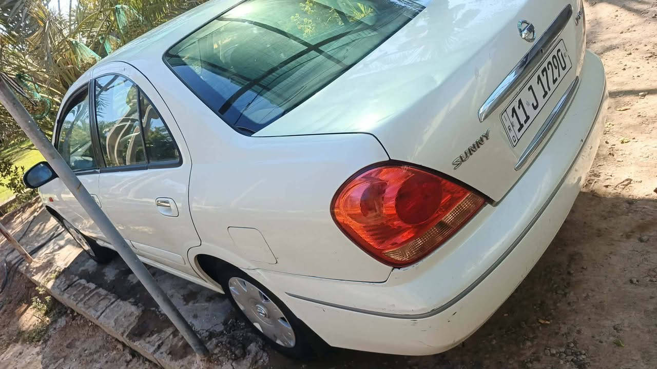 نيسان سني ياباني ٢٠٠٨ رقم بغداد ب اسمي بيهه تكحيل بلكصه بدون اي ضربه ولا صبغ عندي بارد بلبنيد شوي مكانه التاجي او غزاليه سعر ٩٨ وبيه مجال قليل
 ***********
