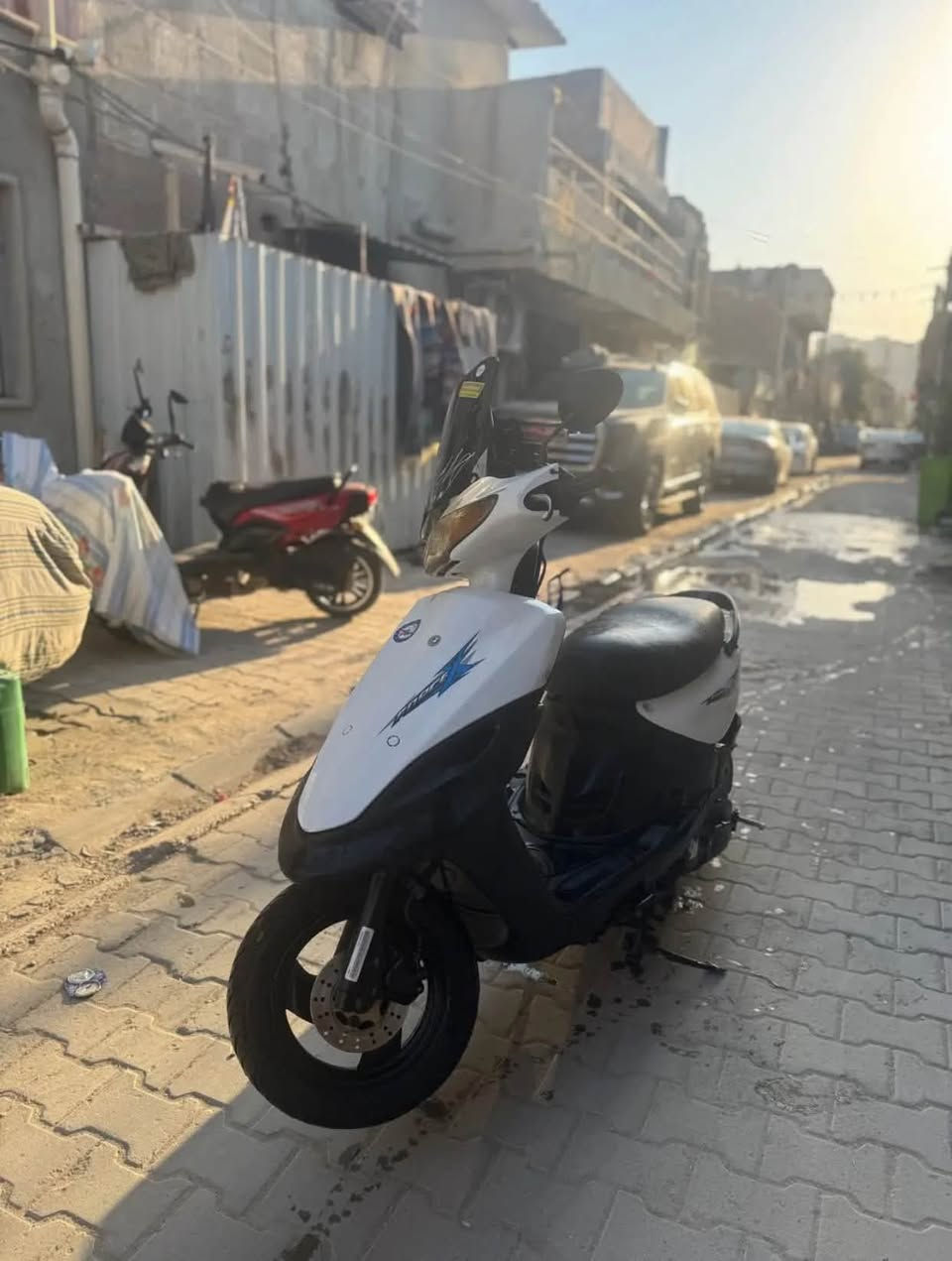 دراجه قجمه للبيع كامله دراجه صالنصه fm دراجه جديده سعر خاص  المكان بغداد المنصور
‭***********‬
