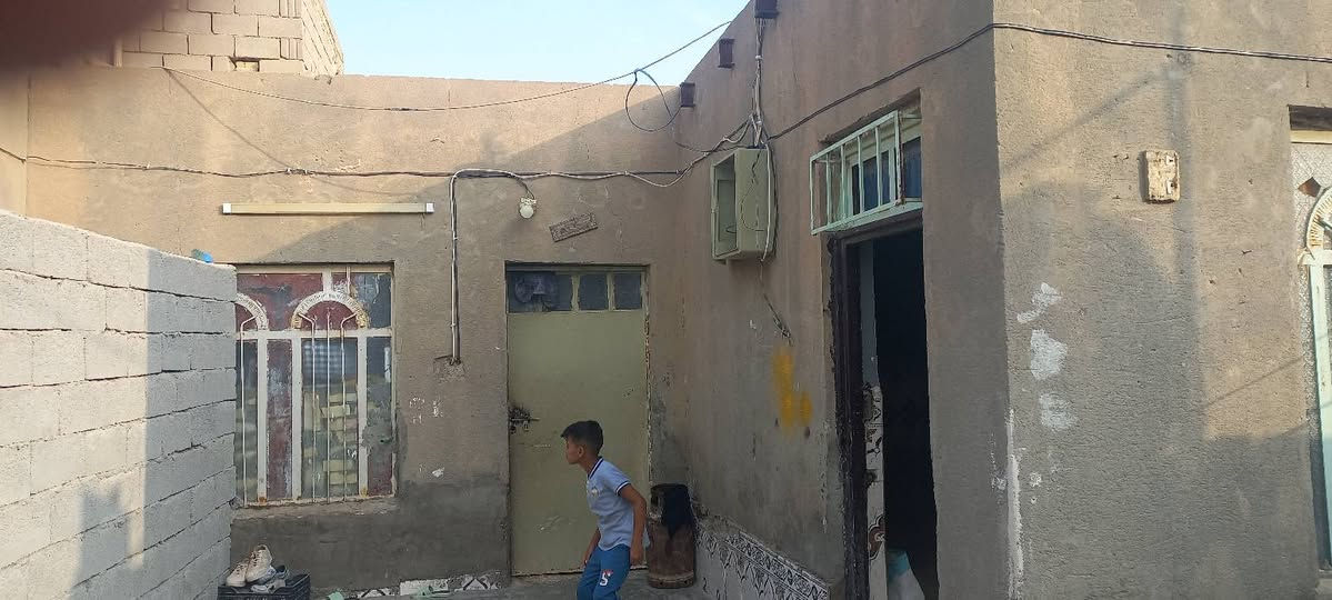 بيت زراعي • ٢٤٠م • شارع ٣٠