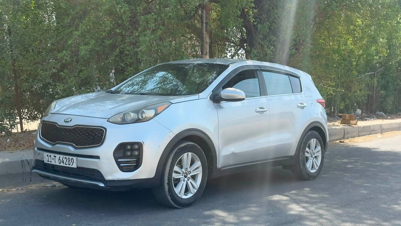 كيا سبورتج Lx 2018 وارد امريكي
Kia Sportage Lx 2018 Silver

محرك 2.4L GDI
ماشية 79 الف
شاشـة كاربلاي

السياره على ايدي من اول مادخلت للعراق 
صورها وتفاصيلها كلها جوه 

الرقم او واتساب : ***********
