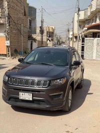 كومباس سبورت • ٢٠١٧ • ٦١٠٠٠ ميل