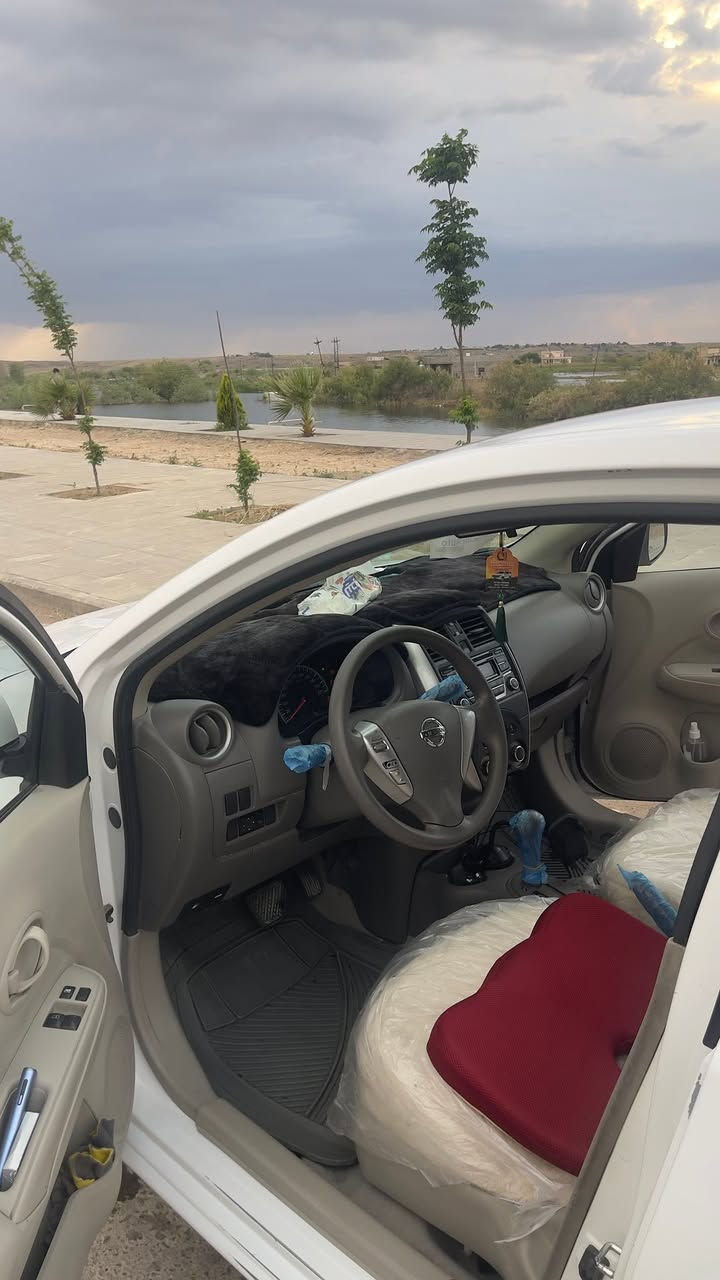 السلام عليكم 
سني هندي ٢٠١٥  للبيع او المراوس حسب القناعه
مكفوله لا ضربه ولا صبغ فقط ملاحظات 
جاهزه من كلشي صدر تايرات كلو جديد رقم سليمانيه دولي بأسمي ***********
