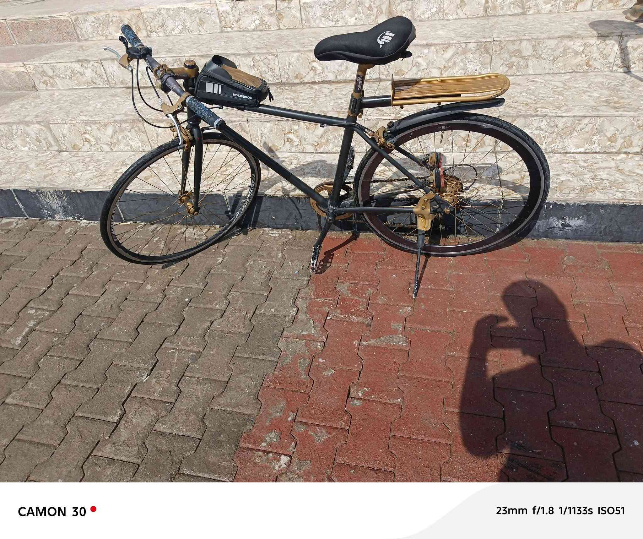C 700 المنيوم .
مكان فلوجه
السعر ٩٠ ألف 
***********
