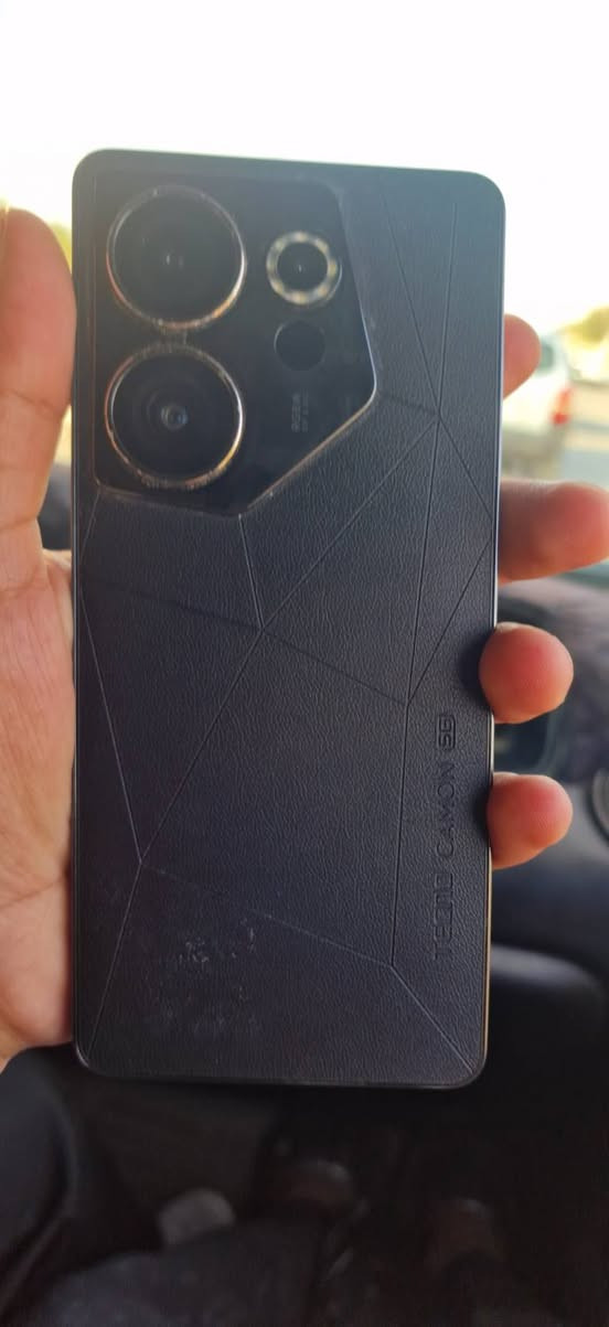 سلام عليكم شباب عدي هاد جهاز TECNO CAMON 20 Pro 5G �تكنو جهاز أبد ممفتوح جهاز نضيف90/100جهاز بدون ملحقات سعر 220مكاني بغداد لحسينيه راشديه  متوفر واتساب *********** فريمات بوبجي 90
