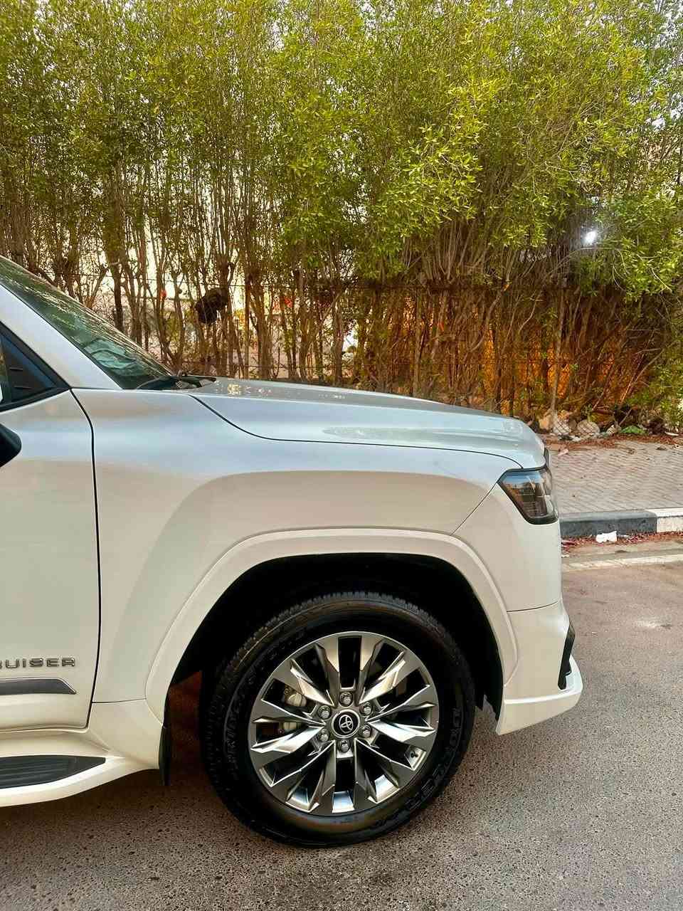 TOYOTA Land cruiser 2024 Limetd
‏31KM📦

🔻ارخص سعر بكل العراق 

((685)).   بيه بس رصعه زغيره بالجاملغ واضحه بالصور 

‏ GX.R  ليمتدد 

‏‎سنة الصنع: 2024

‏‎بريم السياره المرغوب 

كل غراض بلادي موجود

٥ كاميرا 

ماشيه 31الف  كم 

‏‎المواصفات :

- محرك 6 سلندر تنفس طبيعي المرغوب

‏‎- فتحة سقف ( سلايد ) 

-٣ شاشات 

- شاشات ترفيه خلفية

‏‎- مقاعد جلد 

‏‎- مقاعد كهربائية 

- مقاعد امامية تبريد 

- ⁠تبريد وتدفئة امامي خلفي 

‏‎- بصمة الابواب 

‏‎- صندوق كهربائي

‏‎- مصابيح LED و زينون

-7 راكب 

-شحن واير ليس 

-حساس امامي خلفي 

‏‎- حجم العجلات 20 inch 

بيه تخم تاير برجستون جديد 

مكفول كفاله عام كلشي مابيها بل باكيت

مكفولة كفالة عامة من الدعامية إلى الدعامية

‏‎ بدون صبخ .بدون بارد  ،بدون رصعات ،بدون حتى شخط

‏‎دعاميات هم بدون صبغ ،رمل مابي ،لحية بدون صبخ ..بقية كلها بشرط

محرك كير بشرط مامفتوح

‏‎سيارة حيل نظيفة كلشي عل بلاد لوك

‏‎سنوية زنكة كلشي جديد مدفوع لـ2029

‏‎باسمي السنوية بشرط تحويل و خرامة 

‏‎سيارة مابيـها دينار مصرف كامل من كل نواحي

رقم بغداد بسمي شخصين 

نفسي يوم /تحويل و وكالة حاظر 

مكانك /بصره

- ⁠***********
