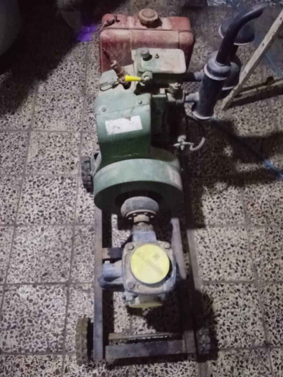السلام عليكم

ماطور سگي جديد ما مشتغل ابد
نوع هندي سلندر وحد
مكان بغداد الزعفرانيه
رقم الهاتف ***********
سعره ٩٥٠ وبي مجال قليل 
 شباب ماطور جديد
