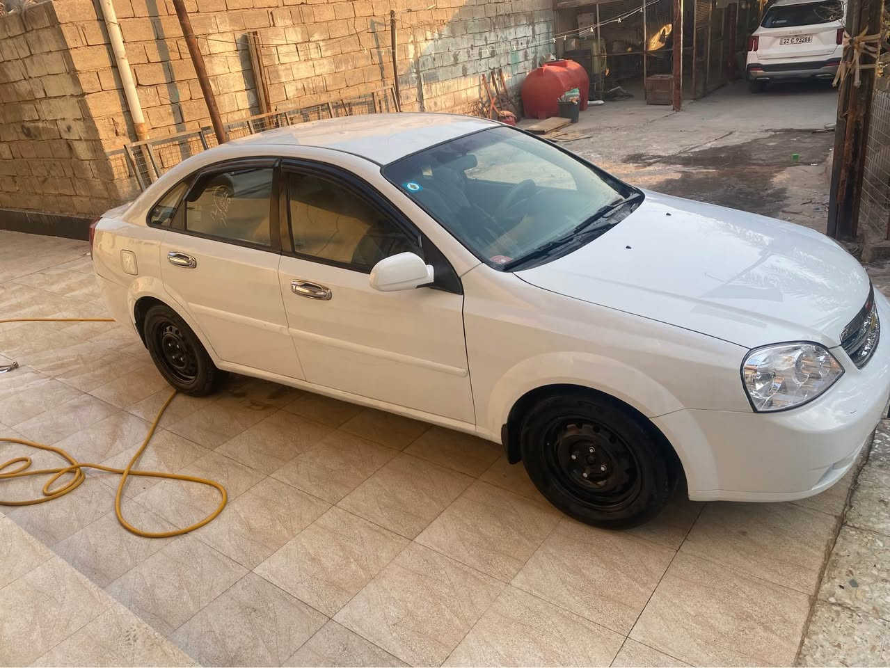 اوبترا مديل ٢٠١١ 
بيها قطع صبغ بس سيارة جاهزه 
كير مكينه تبريد بحالة جيده 
السعر ٦٦
البصرة ابي الخصيب
*********** البصرة, العراق
