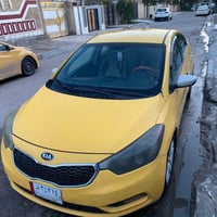 للبيع كيا فورتي موديل 2015  مكينة 2000 رقمها بغداد تحتاج سمكرة بسيطة س...
