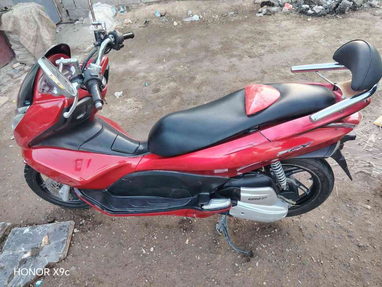 بيسي اكس جيل اول للبيع موديل 18السعر واحد 50العنوان بغداد البياع لعلام ***********
