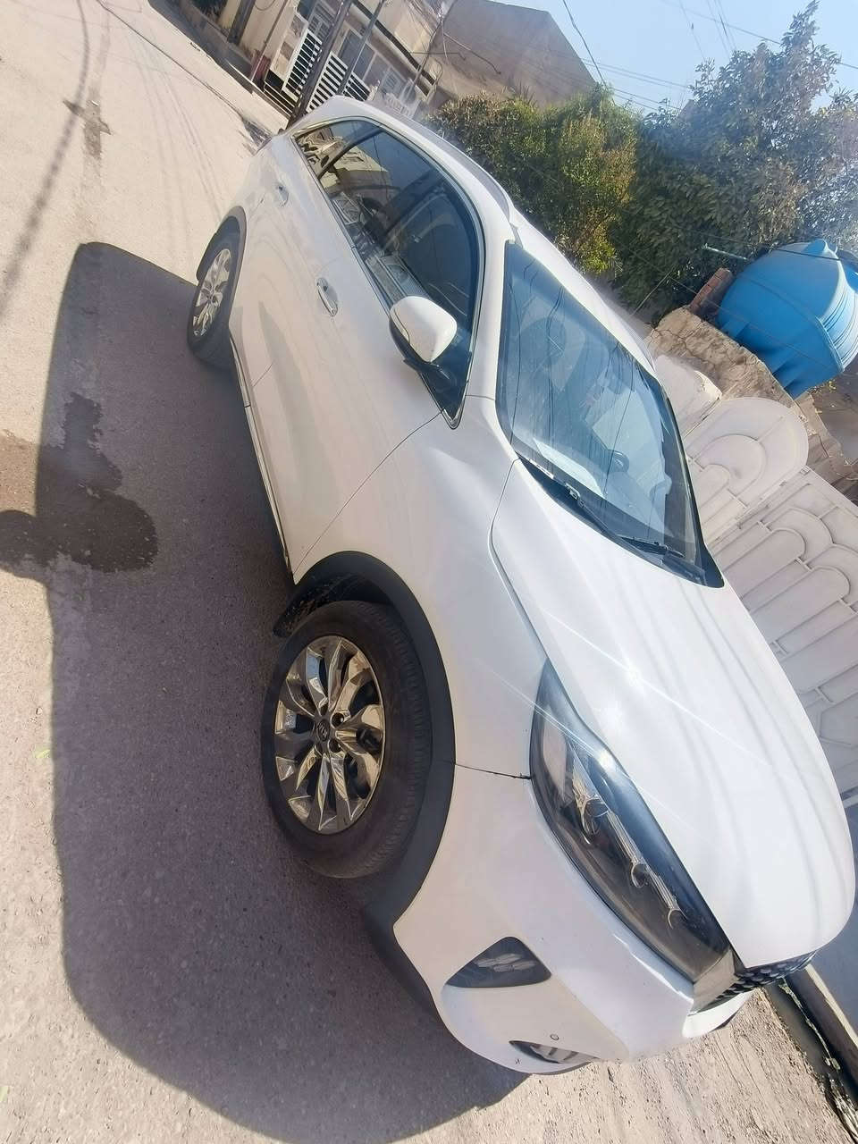 سورنتو ٢٠١٩ خليجي
٦ سلندر
٣ قطع تبريد
گير ومكينه مكفولات ولا قطرة صبع بس بارد باب السكن شي قليل 
مري شفط
بصمة تشغل
كشنات كهريائي
صندوق كهربائي
كامره دواره
٢١٠ وبيها مجال
*********** ديالى

نص مكتوب في الصور:
- lI9i.o
