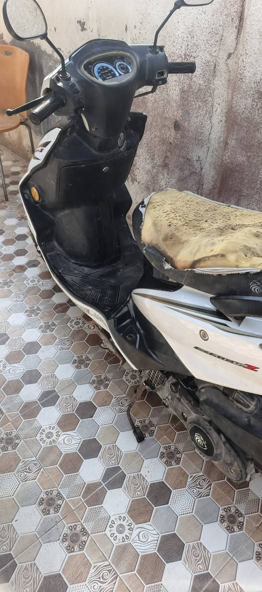 نظيفة • على يدي • كهربائيات شغالة