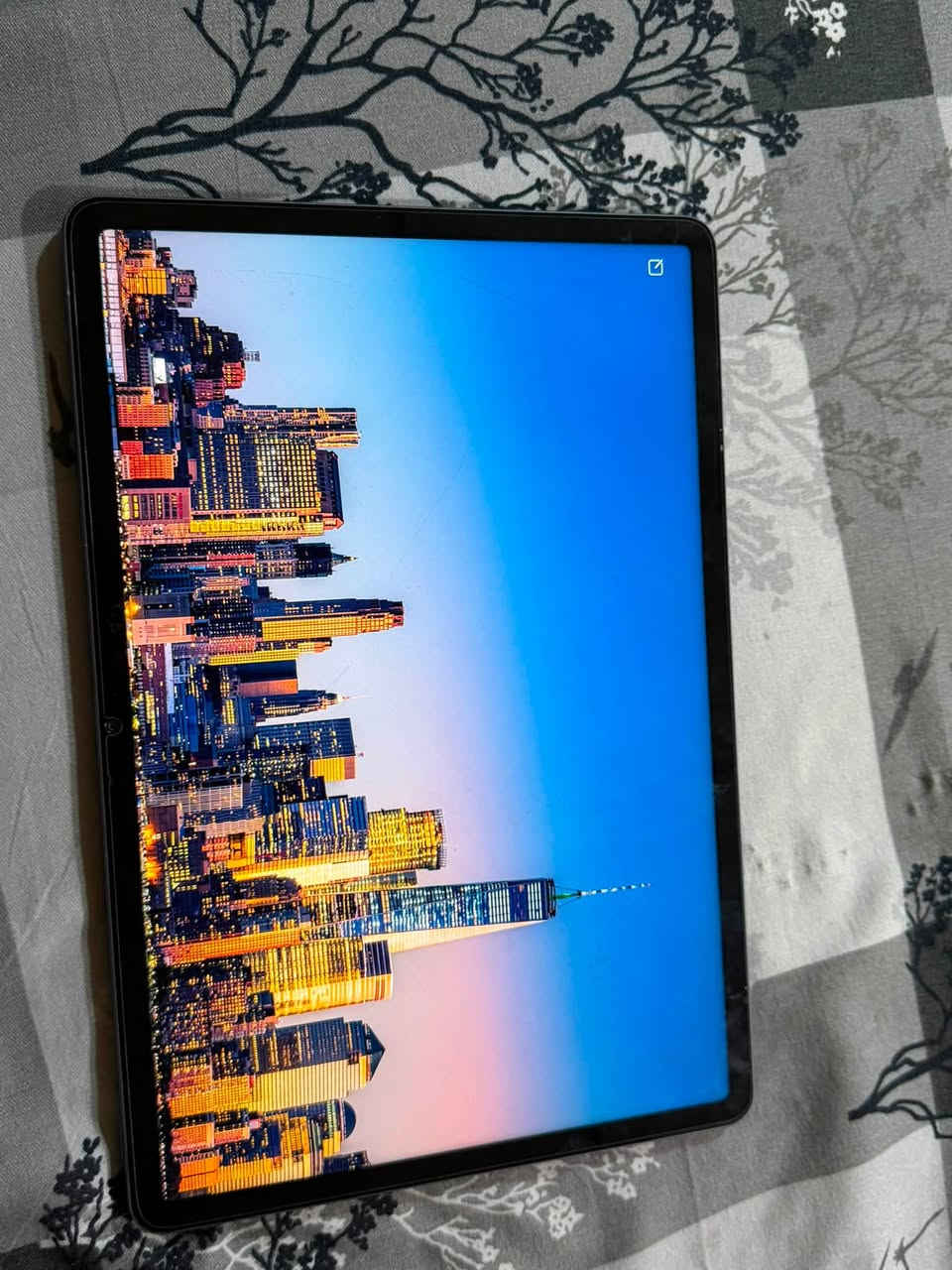 ايبات للبيع HUAWEI MatePad11.5
نضافه 100/100
مع ملحقاتو كامل 
السعر 450الف
مكان الموصل 
***********
