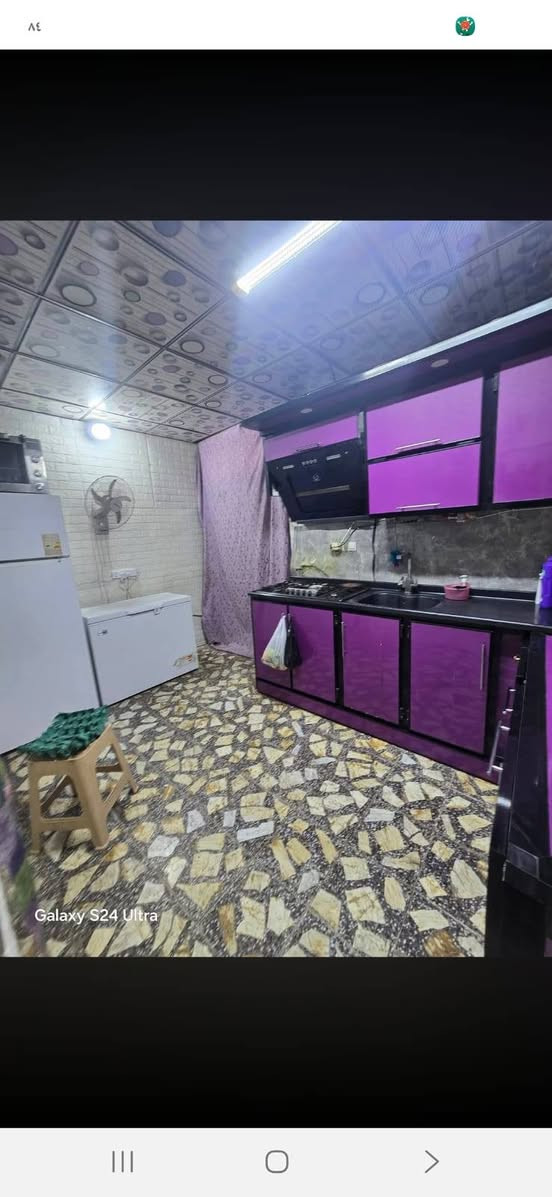 🏠 بيت للبيع – فرصة مميزة 🏠
📍 الموقع: شارع المطار الجديد – شارع سبيس

📐 المساحة: 250 متر
🏡 متكون من 3 بيوت
🛏️ 4 غرف
🚿 4 حمامات

💰 السعر: 130 مليون
💵 وبي مجال بسيط

📞 للاستفسار والمعاينة:
***********
📲 واتساب متوفر
