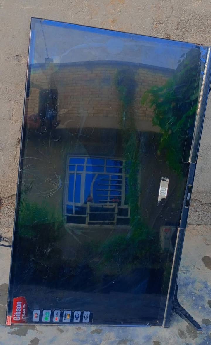 بلازما • شاشه مكسوره • نضيفه