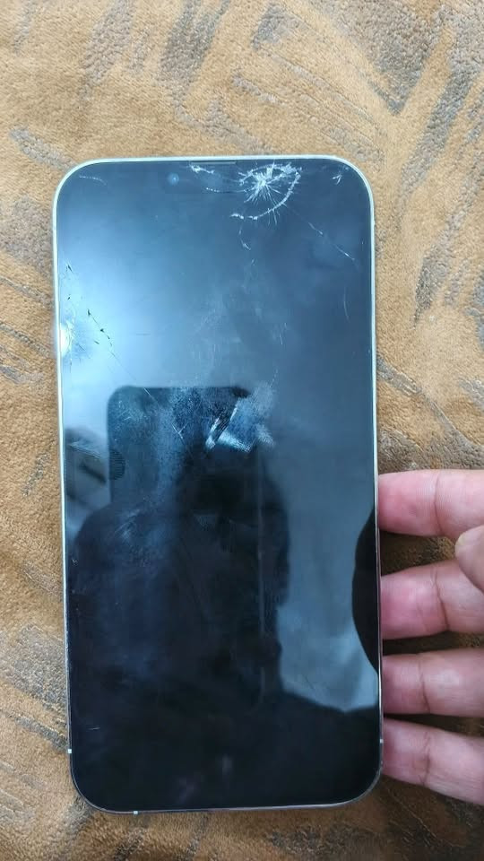 سلام عليكم 
ايفون 13 pro max استعمال شخصي

بطارية 77 
ريجن نوع M 
نسخة امريكي مثل ما موضح بالصور
512 گيگا بايت
لون ابيض
ضربة شاشه بسيطة والشاشة ممتاثر مجرد تبديل وهم كدامكم تصوير الشاشة 
سعره 495 الف وبي مجال قليل 🤍
الموقع السماوة - حي الحسين

الاستفسار واتساب فقط
***********
