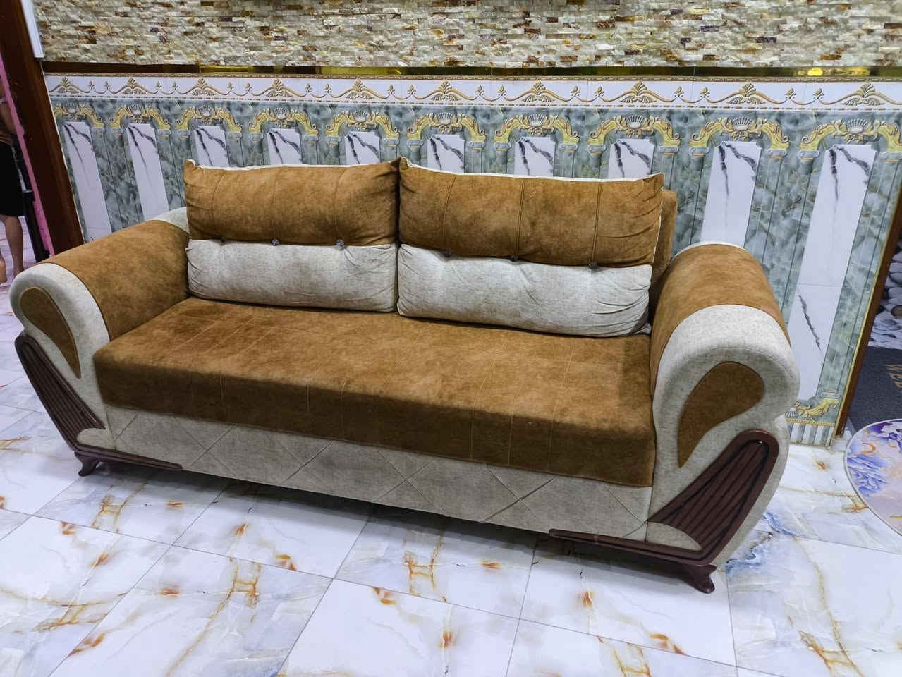 سلام عليكم قنفات البيع سعر 375وبيه مجال رقم***********المكان بصره ابو الخصيب

