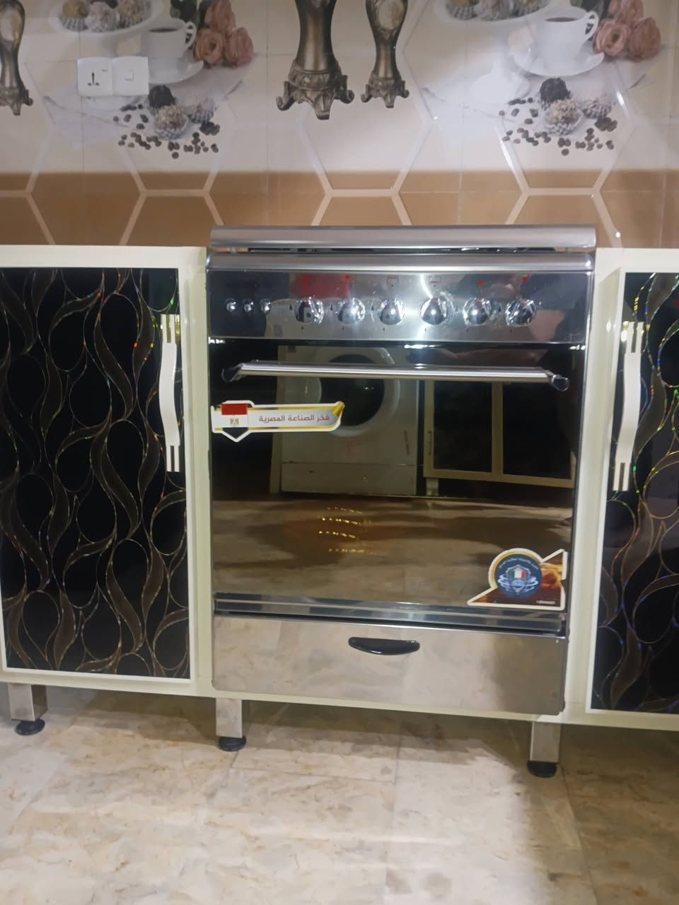 طباخ ٦٠ في ٦٠ جديد غير مستخدم بغداد الأمين ***********
