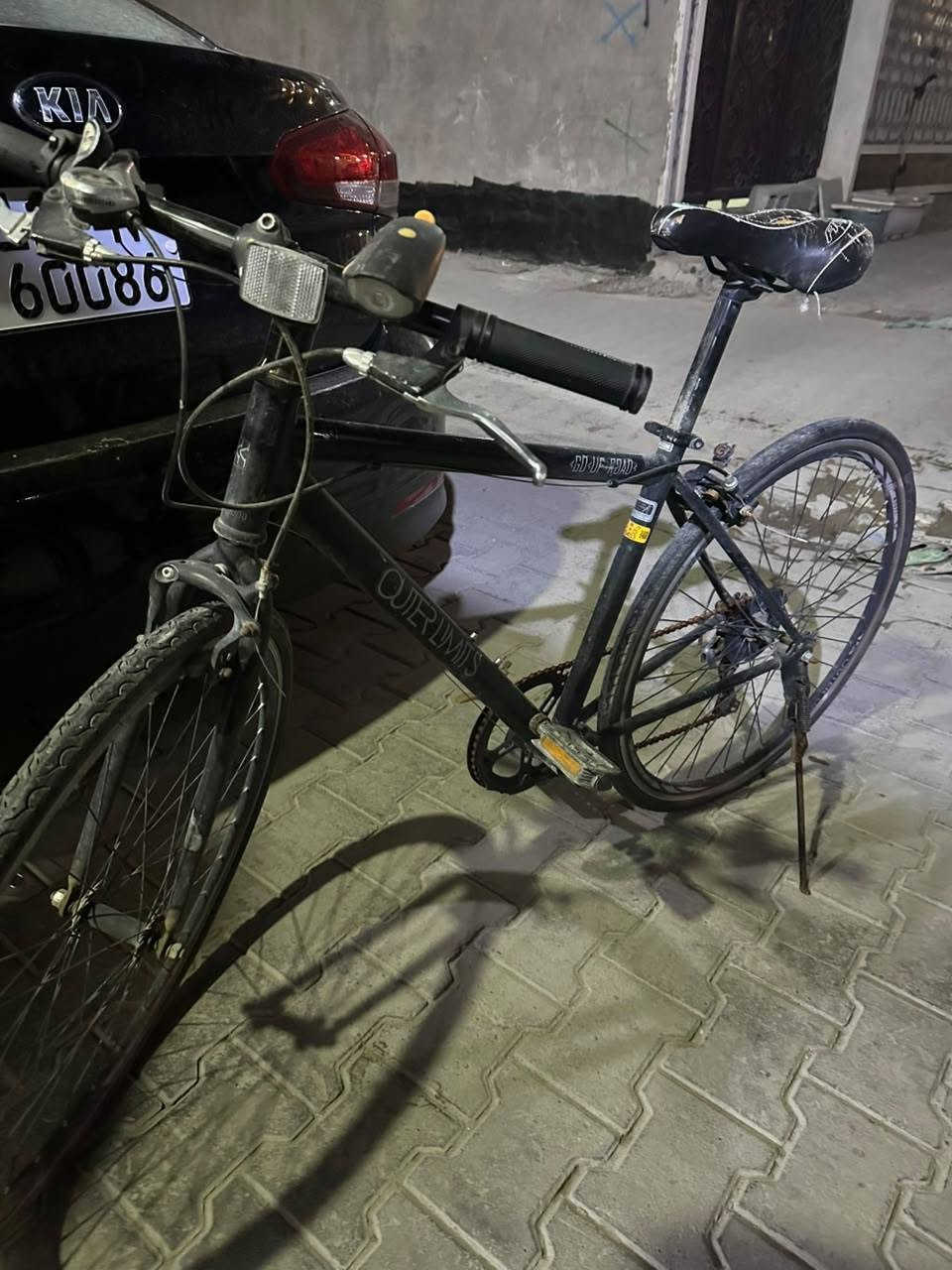 بايسكل C700 • مكفول • تايرات فاشه