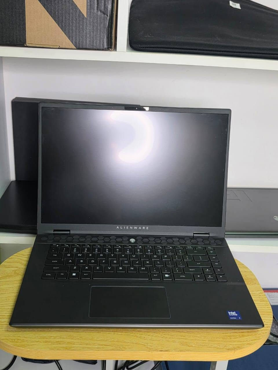 لابتوب Alienware M16 R2 للبيع من اكثر الابتوبات قوة وجودة ومتانة بالعالم 
اعلى فئة بلابتوبات ديل
 اوبن بوكس اخو الجديد استخدام قليل جدا وخفيف ( كأنما تفتحه من الكارتون ) 
Core 7 155H 
Ram 16 Gb  DDR5  5600 MHz
RTX4070 - FULL 140W
16.1 inch - 240HZ - QHD 2.5k

يجي مع شاحنته الاصلية 240w 

سعره مليون و975 وبي مجال بسيط
العنوان : البصرة الاصمعي الجديد + اكدر ادزه توصيل
الرقم : ***********
