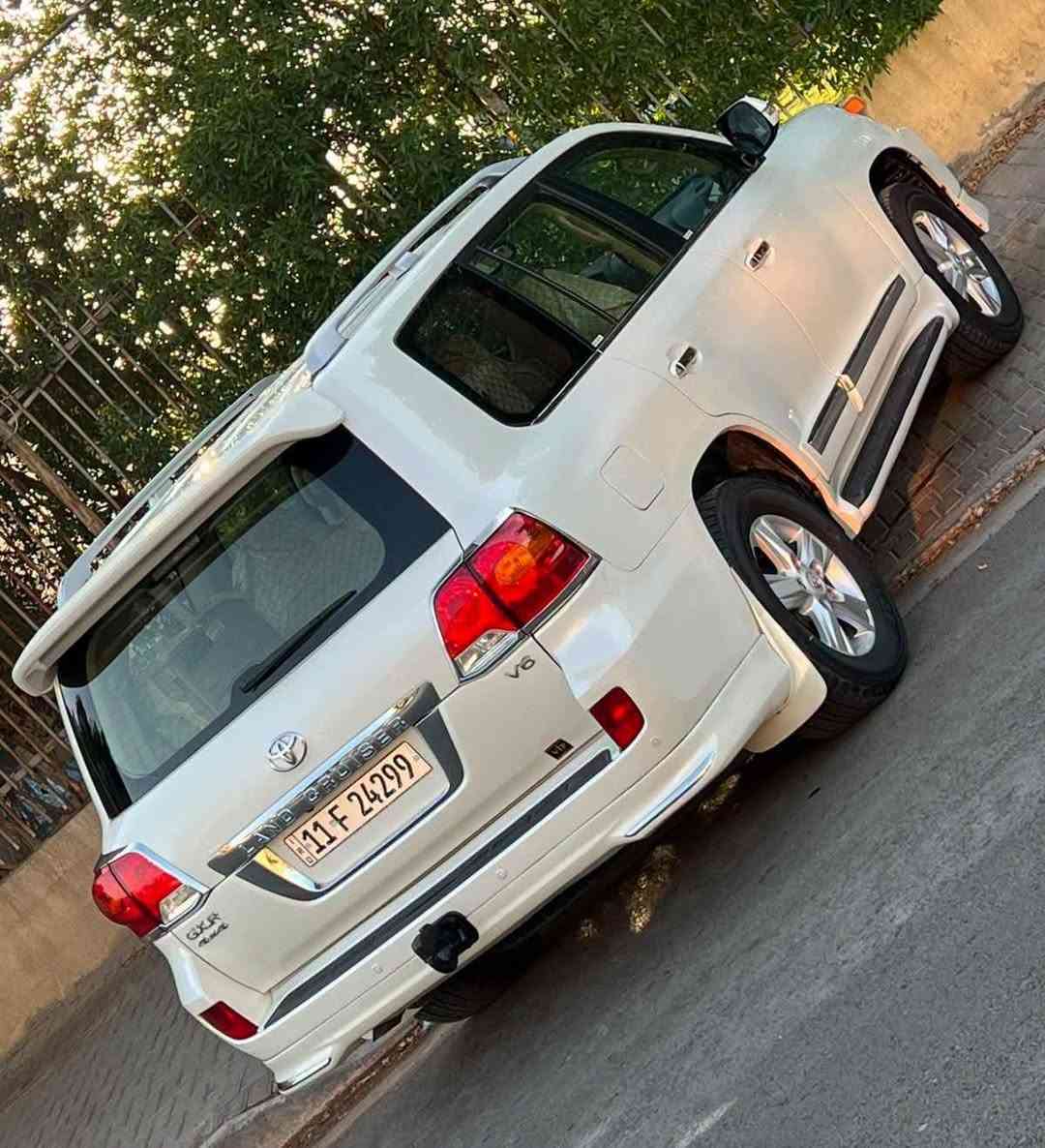 لاندكروز • ٢٠١٣ • بغداد