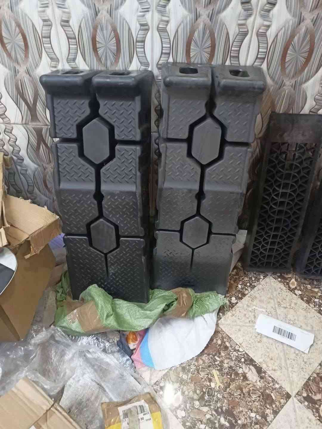 رمبة سيارة جديده للبيع المكان بغداد تتحمل 5طن الجودة رقم واحد السعر 50الف مع التوصيل لجميع@ المحافظات.@

