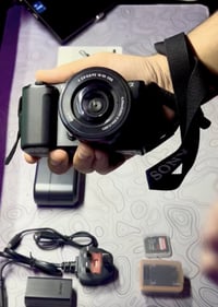 سوني ZV-E10 • نظيفة • شتر ٣٨٨