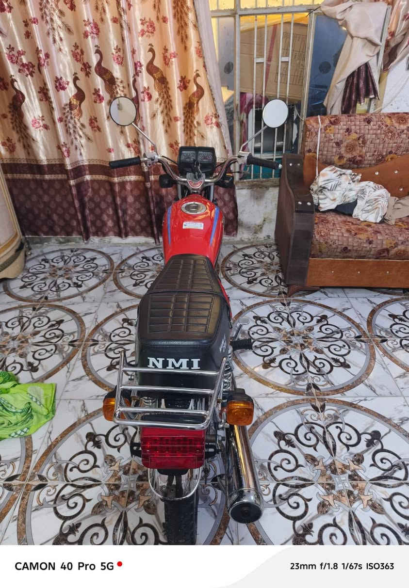 سلام عليكم دراجة رقم ابيض بسمي
للبيع تعمير شلامجه اصلي 25 الشاصي14 مكلف بل نشره 
‏‪***********‬‏ راعيه
