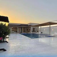متوفر مزرعة في بلد رقم 5 للحجز 07804349267