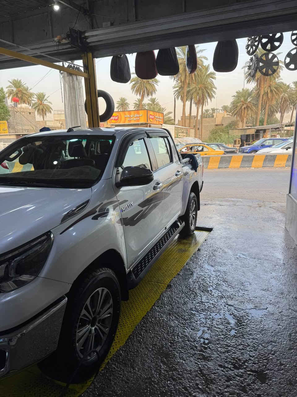 هايلوكس سعودي • GLX 4x4 • ماشي 79 الف