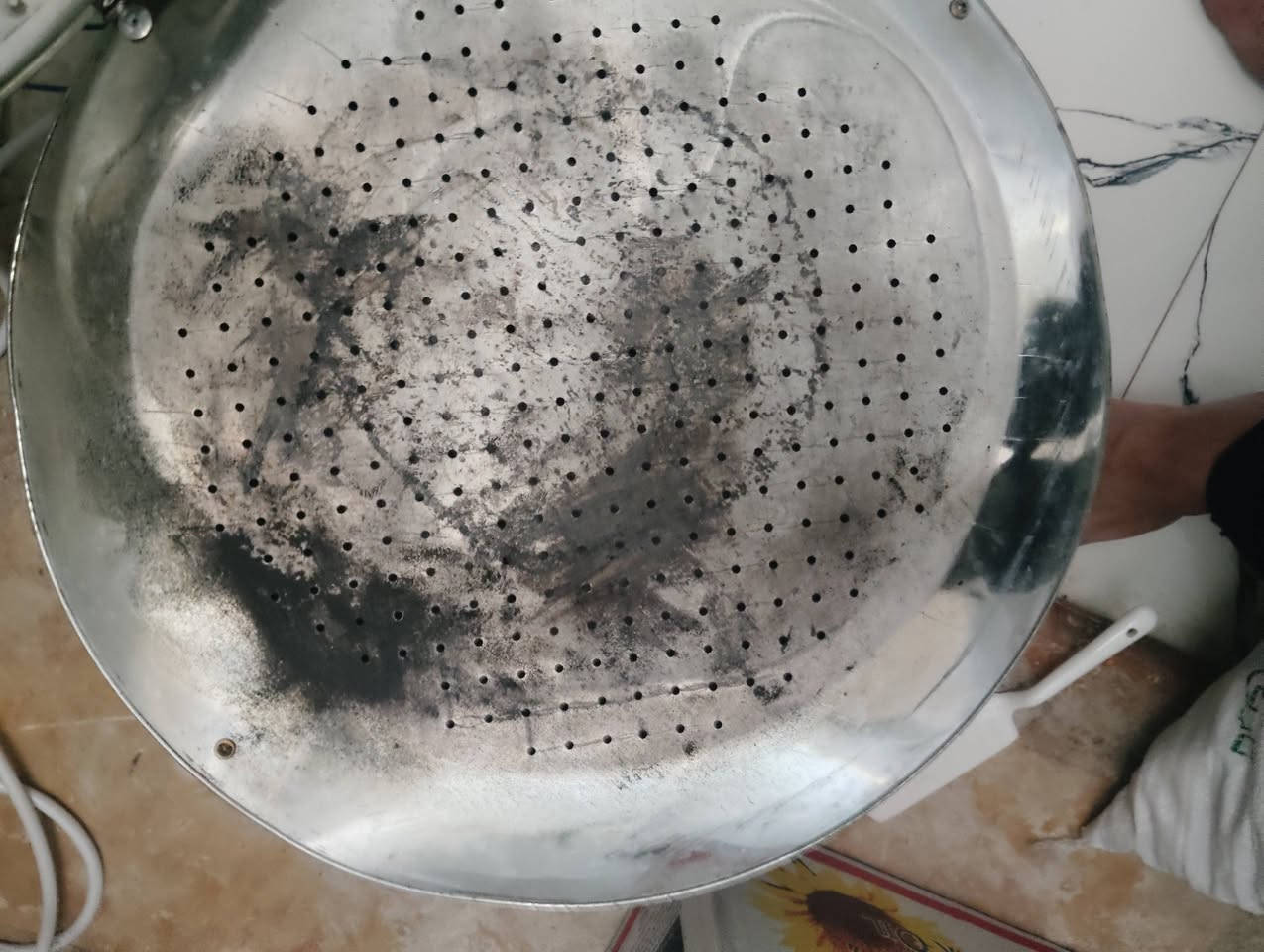 طباخ فريش مصري القديم للبيع مع تنور كهربائي جديد +واير عشره متر وجوزه والطباخ مصلح حديثا المكان بابل قرب العلويه شريفه عليها السلام رقم هاتف ***********
الطباخ 200
التنور 70 
بيهن مجال بسيط
