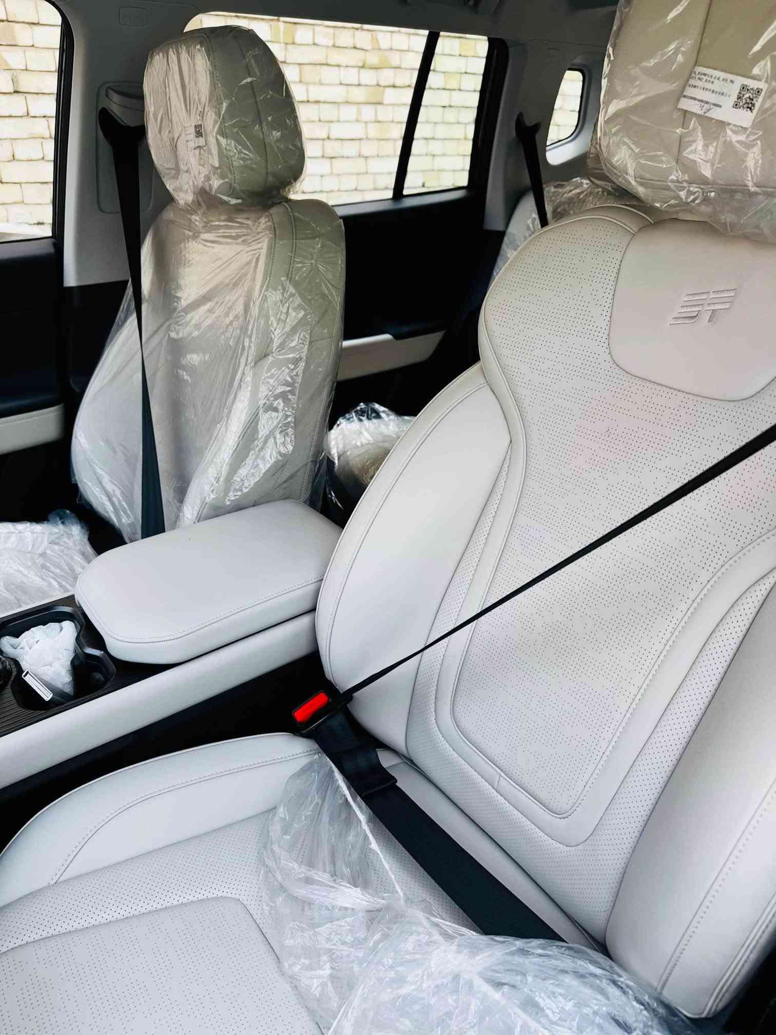🚘 جيتور T1 موديل 2026
سعر مناسب 
🔺 كامل المواصفات
▪️ بلگن هايبرد
▪️ زيرو
▪️ تشغيل عن بعد
▪️ كشنات تدفئة وتبريد
▪️ وضعيات قيادة
▪️ كشنات جلد
▪️ بانوراما
▪️ بصمتين
▪️ اApple CarPlay
▪️ شاحن وايرلس
▪️ رقم مميز
▪️ وكالة شركة هارلم
▪️ ضمان 10 سنوات أو مليون كم
📍 مكان السيارة
▪️ البنوك
📱 رقم صاحب السيارة
***********
💥

