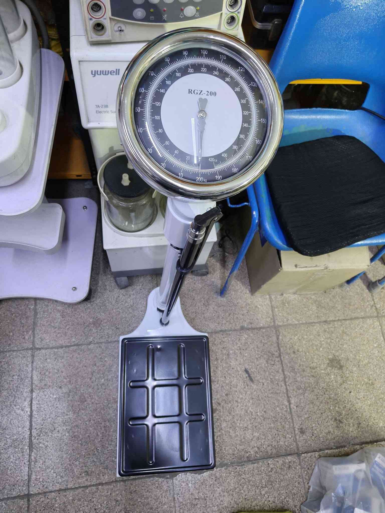 متوفر اجهزه طبيه ومختبربه واجهزه العلاج الطبيعي واثاث طبي وادوات جراحيه لحجز او تواصل على واتساب ***********
