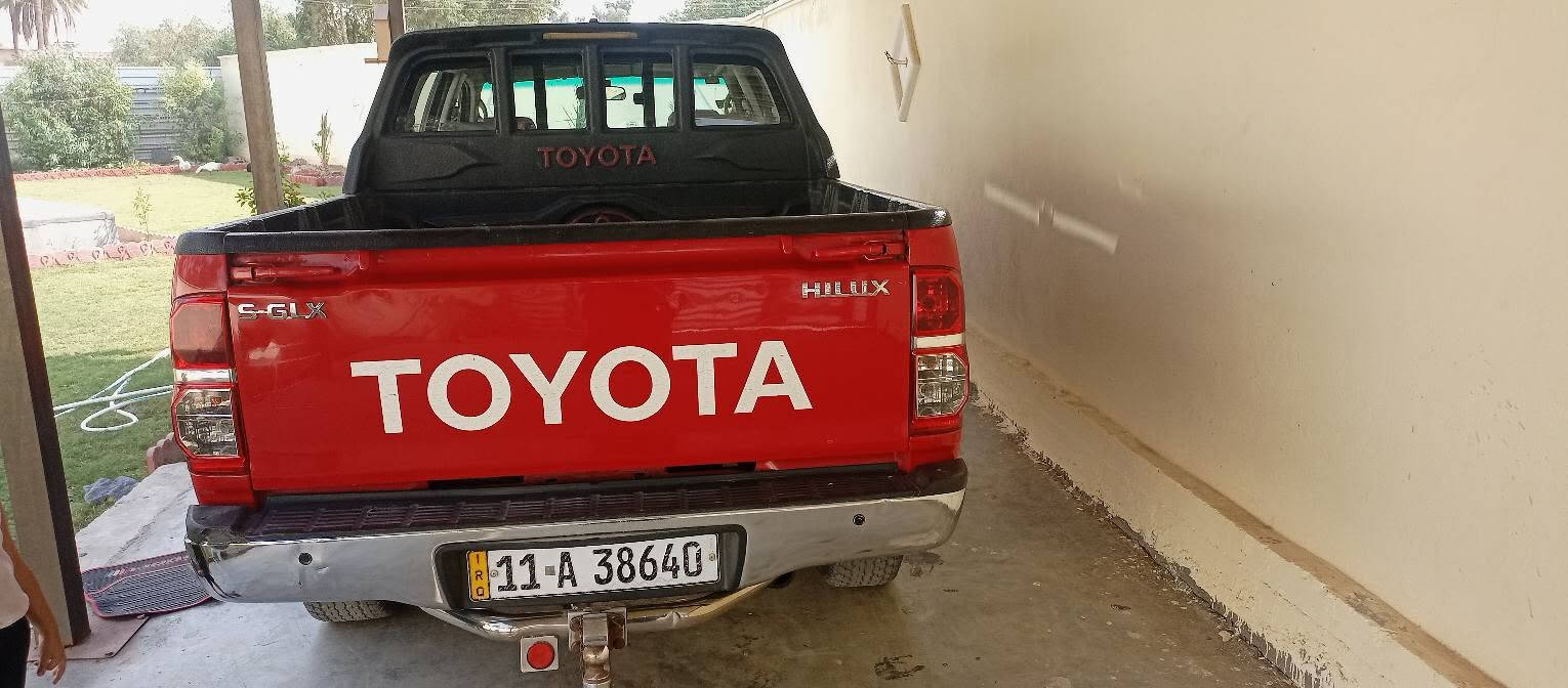 السلام عليكم من رخصه الادمن فورويل هايلوكس سعودي موديل 2012 السياره كفاله كير مكينه تدفئه تبريد كفاله لا تبديل ولا صبغ تخم تاير 90% صدر امامي خلفي 100% خير من الله السعر 185 وبيها مجال العنوان  يوسفيه ناحيه الرشيد ***********###***********
