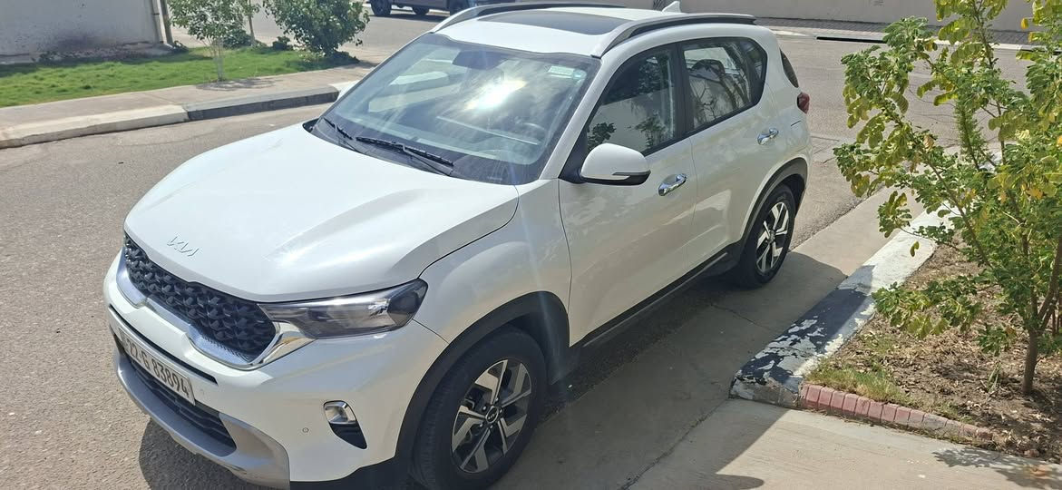 كيا سونيت ٢٠٢٤
لون ابيض جديده خليجي وكالة نيم ماشية ٣٧٠٠٠ تقريبا
بعده بالضمان
رقم اربيل الجديد
محرك ١٥٠٠ دبل نوزل
تشغيل عن بعد
ترحيب ذكي
مثبت سرعة
فتحه سقف
ابل كار بلي
شاشة لمس كبيره
٣ وضعيات قيادة
السعر ١٤٥ ورقه وبيه مجال بسيط
***********
