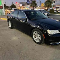 كرايسلر 300C • سقف بنوراما • ماشيه ١٢٣ الف