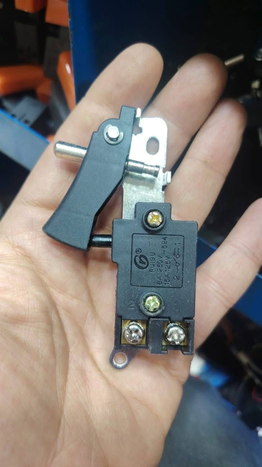 تصليح كوسرات ودريلات البصرة القبله بأسعار تنافسية وخياليه 👍***********/***********

نص مكتوب في الصور:
- Kele Power Tools Co., ltd
- Spare Parts PH65
- 0810 Spare Parts