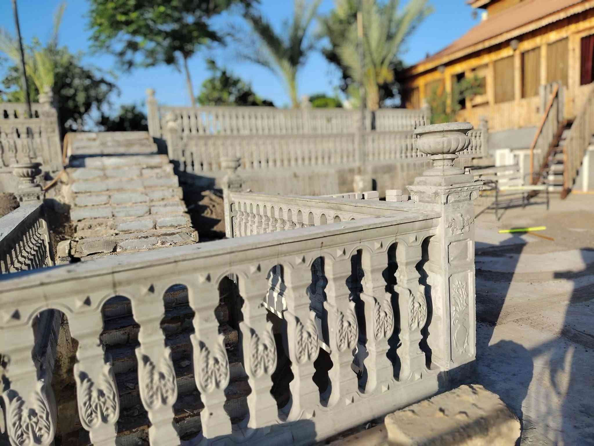 السلام عليكم يوجد قالب سياج حدائق وبلكونات وستاير ارتفاع 60 سانتيم و ارتفاع 90 سانتيم
للاستفسار الاتصال ***********
