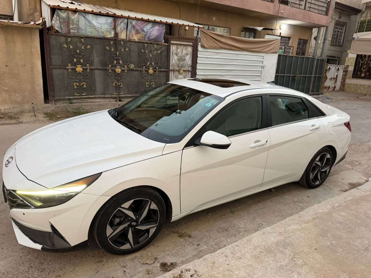 السلام عليكم .. النترا هايبرد 2023 
فول مواصفات رادارت 360 درجة 
حساسات تدفئة كشنات وتبريد خزن ميموري مفوله السيارة مستورديها  بدينا بدون قطرة صبغ سعرها 148 ورقة   بغداد الزعفرانية  للاستفسار  ***********
