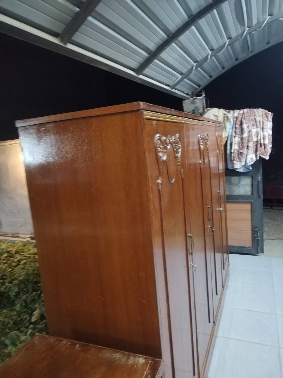 كنتور حطاطه الزينه وخشبها ثخين 4بوب السعر 175 تصال على هاذا الرقم ***********
