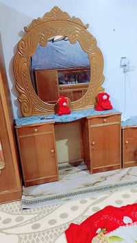 النجف كوفه • غرفه اخشاب • ٢ كومديات