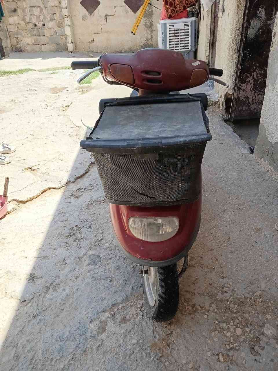 سلام عليكم دراجه ام سله شغاله تجي تفحص عل فحص. شاصي مكفول كل عطل مابيه.     لايت هندر اشاير شغال فقد باتري مابيه.       سعر 300بيها مجال.      مكاني كربلاء امن داخلي قرب مدرسة ندى     ***********
